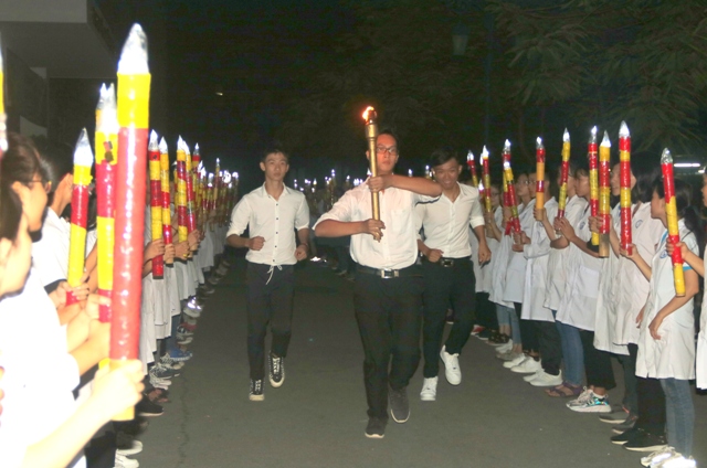 Nhiều hoạt động tại ngày hội tân sinh viên Trường ĐH Y dược