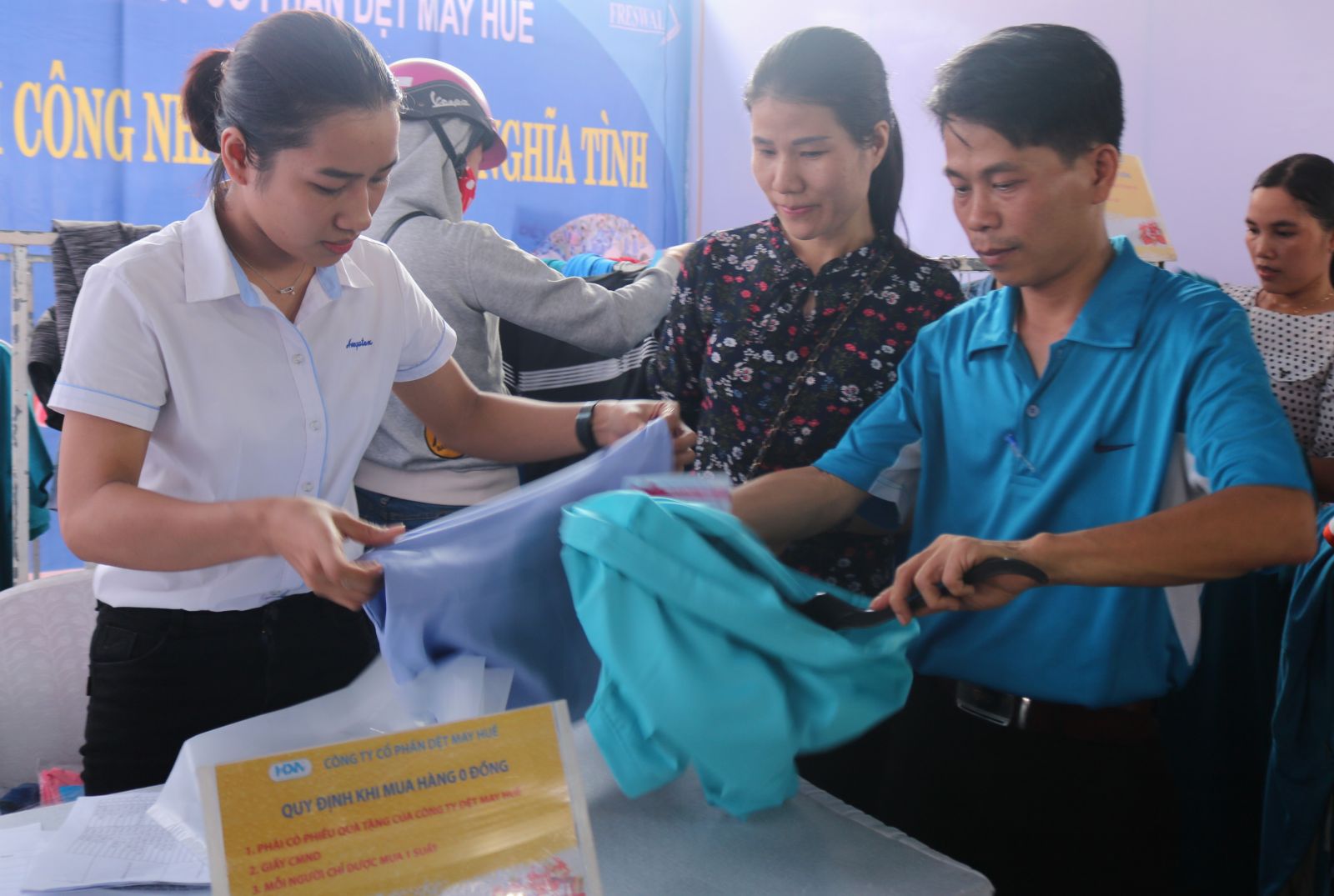 Workers fair day - Love-sharing market-day” event attracts union members
