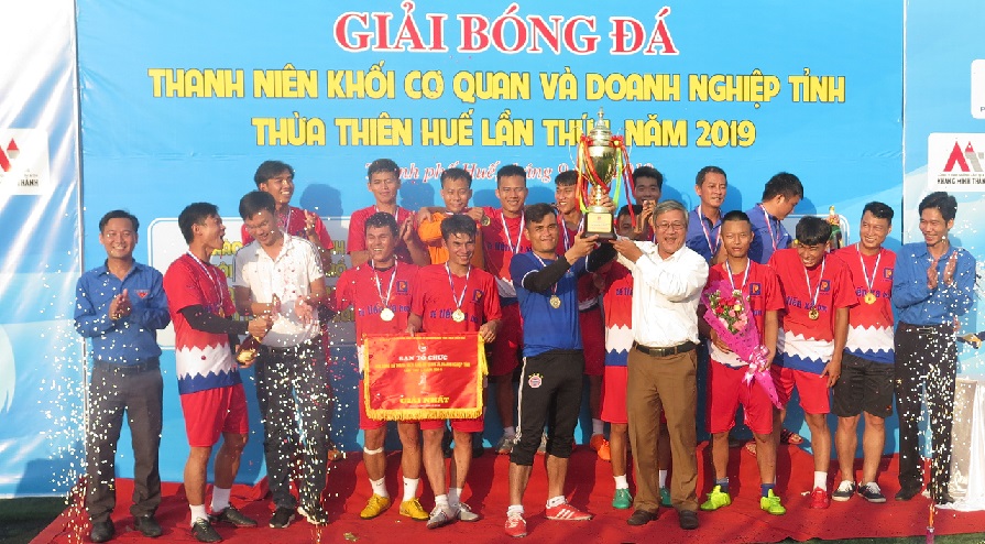 Công ty Xăng dầu vô địch giải bóng đá Đoàn Khối Cơ quan  Doanh nghiệp tỉnh