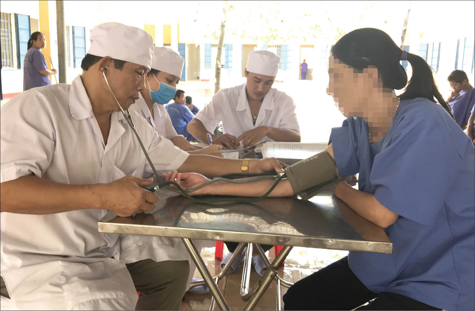 Nặng lòng với bệnh nhân tâm thần