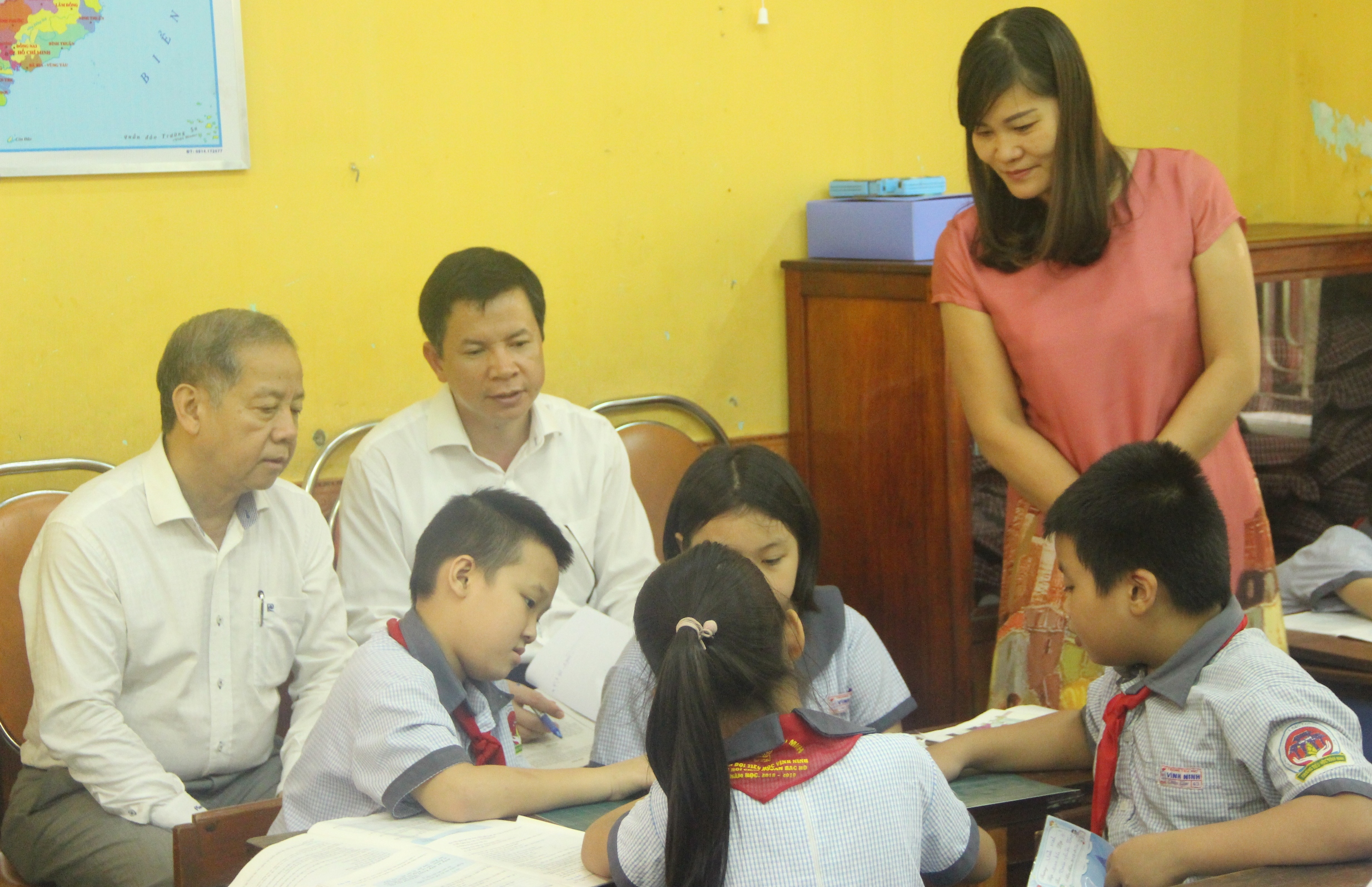 Giáo dục đạo đức lối sống cho học sinh, hướng đến trường học kiểu mẫu