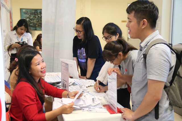 Gần 200 học sinh, sinh viên tham gia “Ngày hội IELTS”