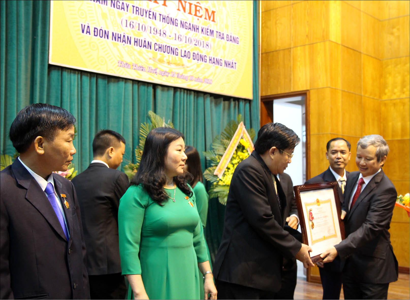 Quan tâm kiểm tra, giám sát để ngăn chặn sai phạm