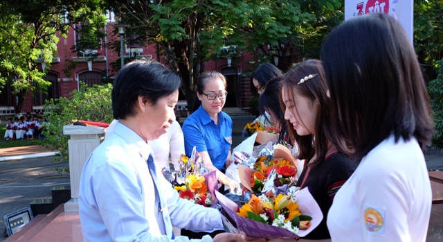 9 học sinh được tuyên dương danh hiệu “Học sinh 3 tốt”