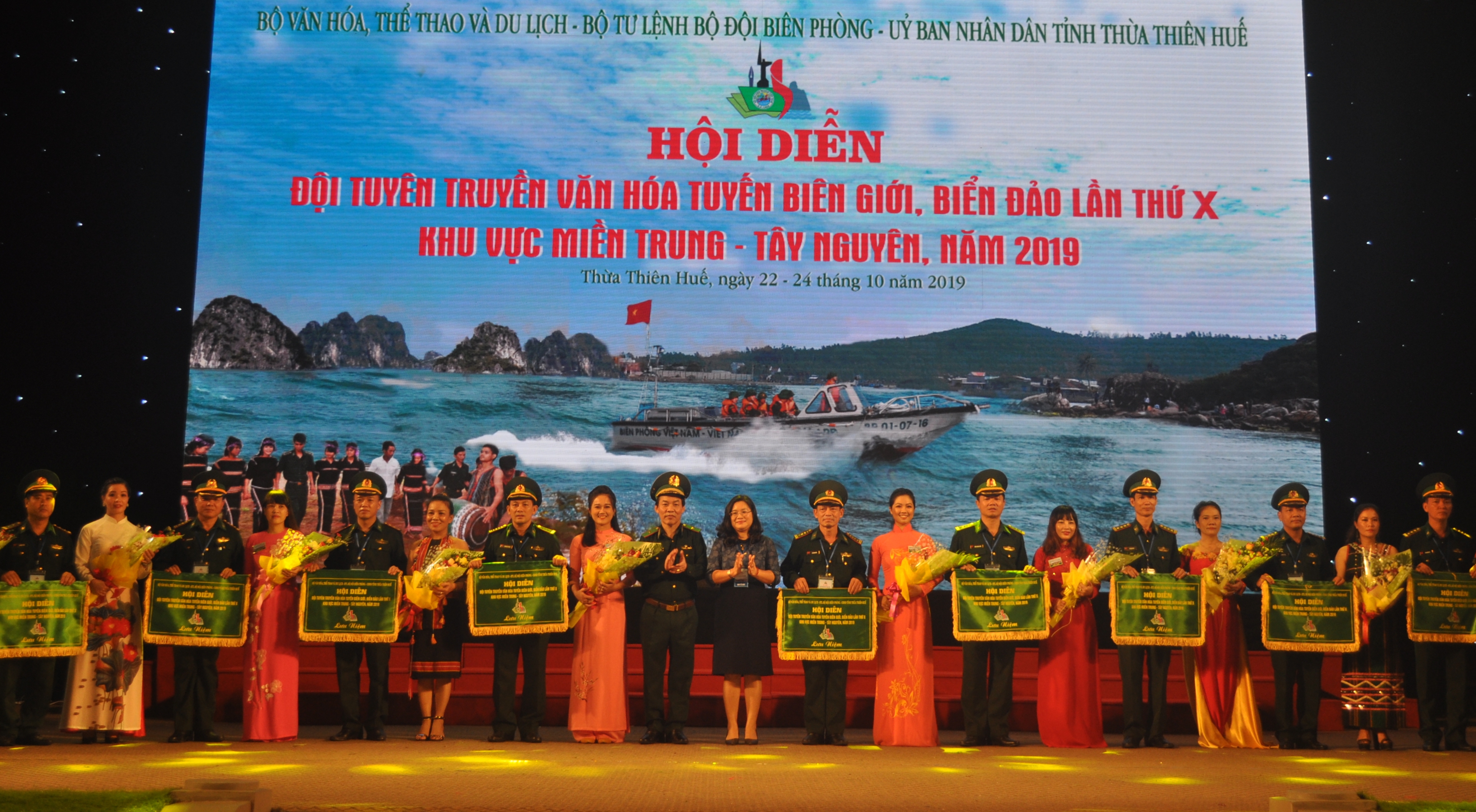 13 Đội tuyên truyền văn hóa tham dự hội diễn “Biên cương bình yên và phát triển”