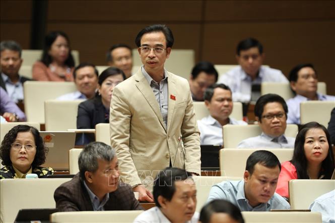 Đề xuất cắt giảm lương hưu, chế độ chính sách đối với người bị xóa tư cách chức vụ