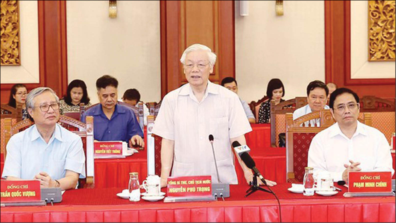 Kiện toàn đội ngũ, siết chặt kỷ cương, kỷ luật của Đảng