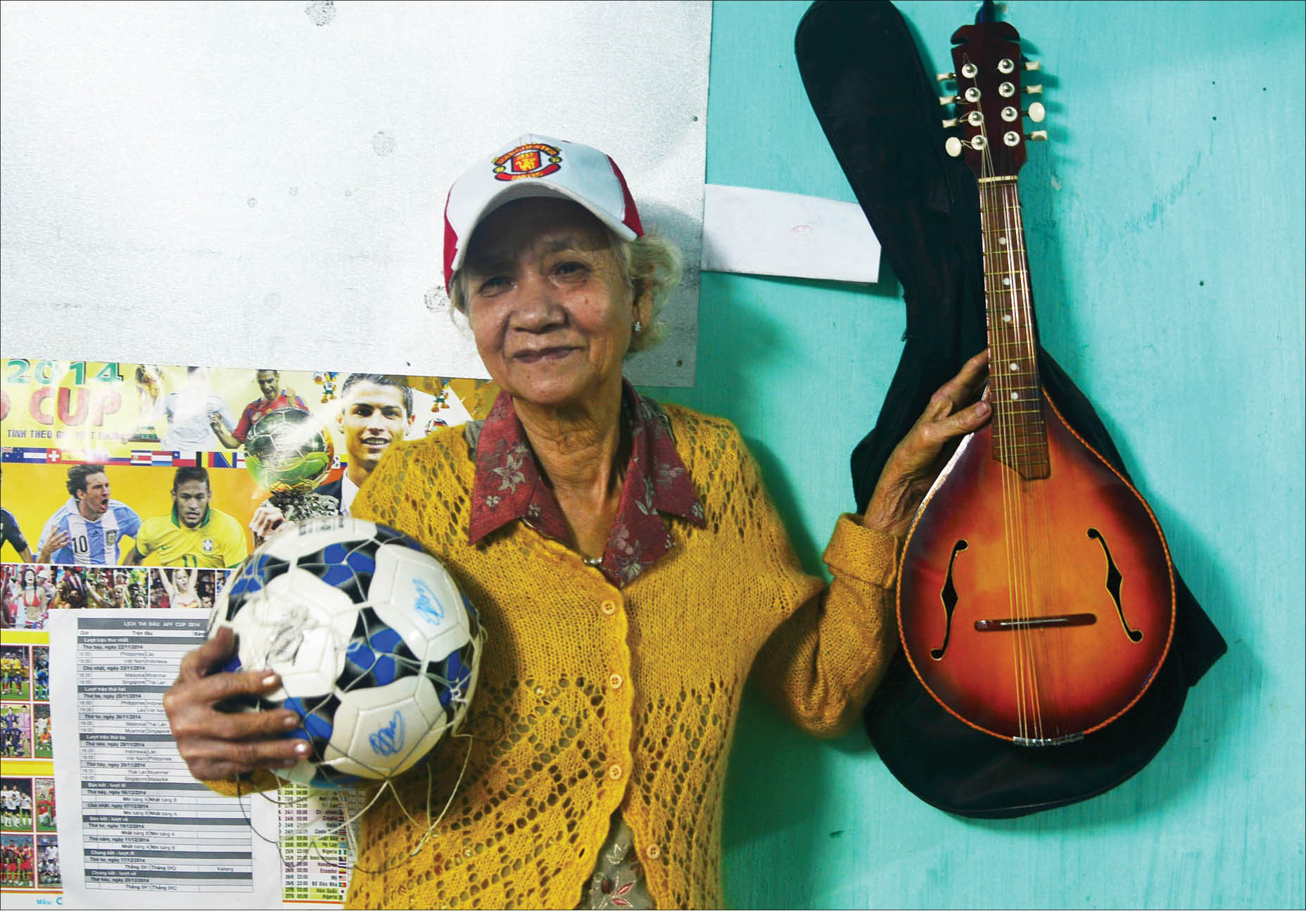 “Fan cứng” bóng đá U80