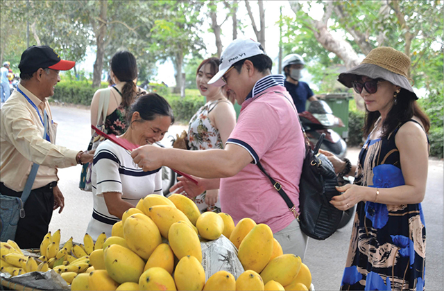 Điều chỉnh môi trường du lịch bằng mạng xã hội