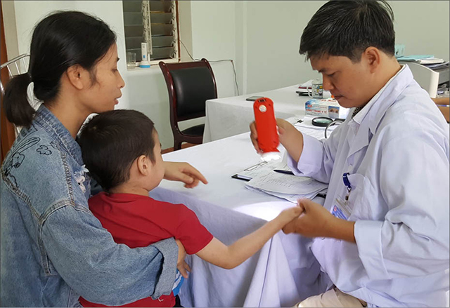 Cẩn trọng với kiến ba khoang