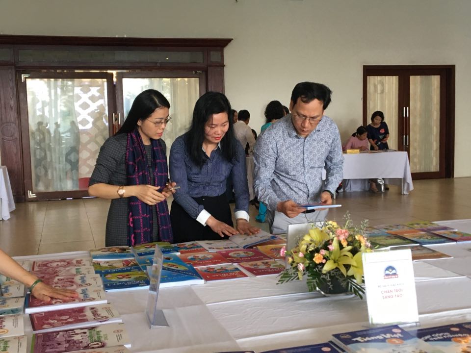 NXB Giáo dục Việt Nam giới thiệu bản mẫu 4 bộ sách giáo khoa lớp 1 theo chương trình mới