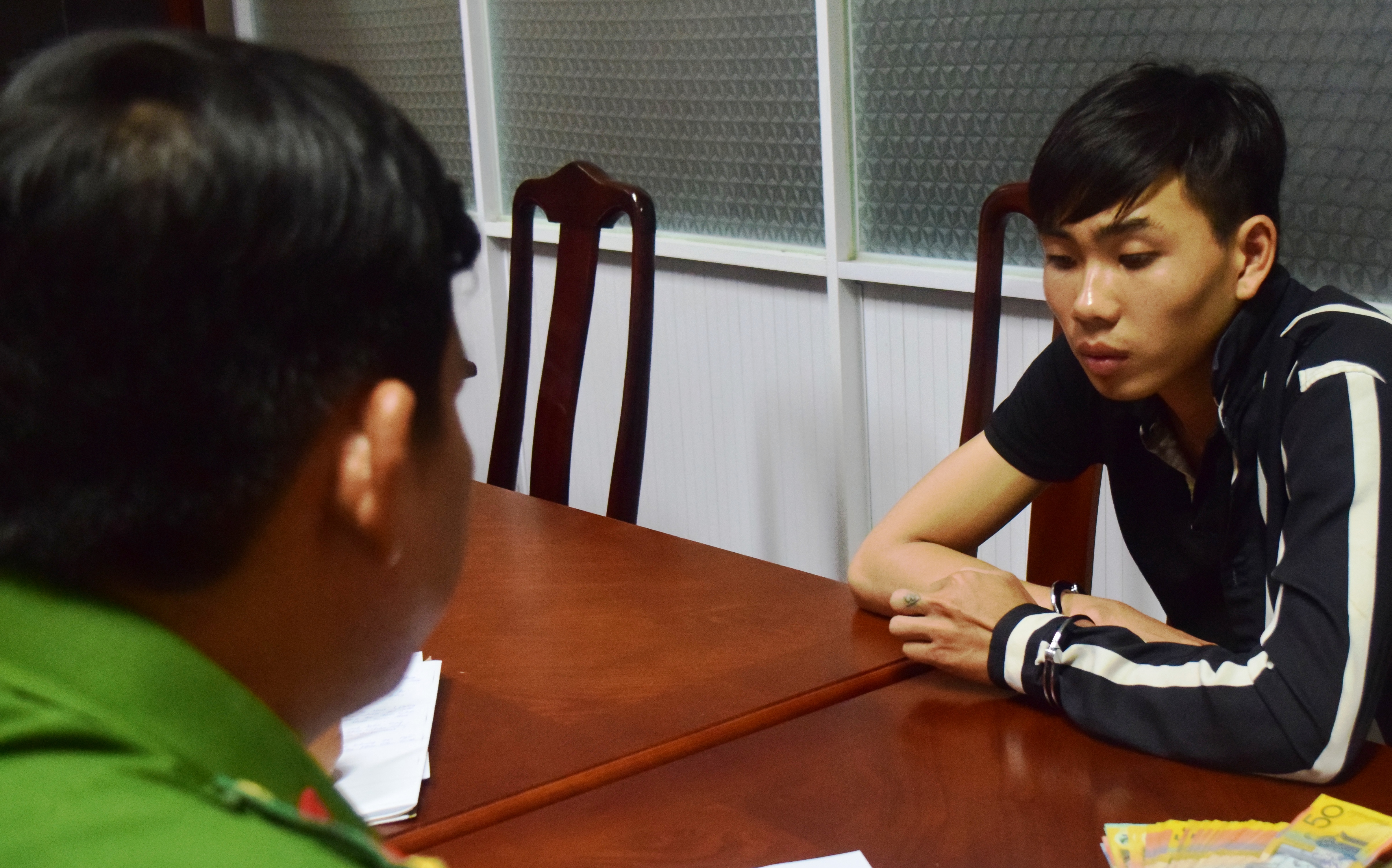 Bắt đối tượng trộm tài sản của người nước ngoài