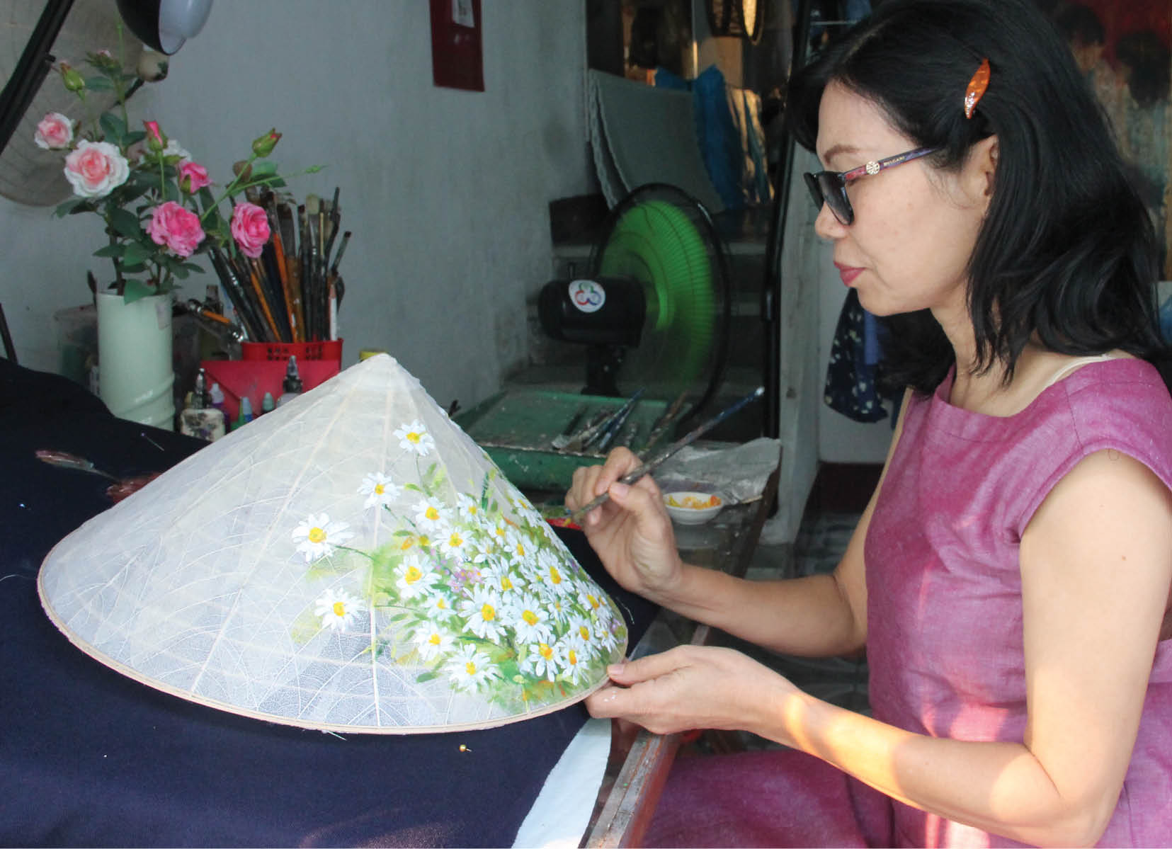 Thanh thoát nón tranh xương lá