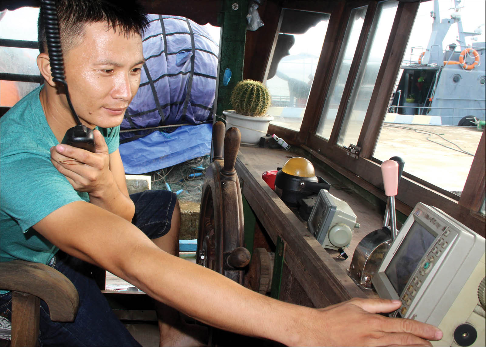 Phát triển đảng viên trong lực lượng dân quân biển