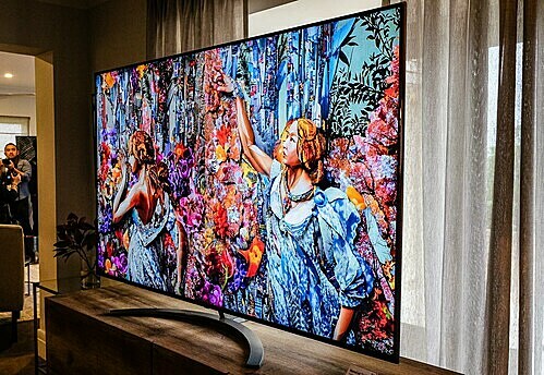 TV 8K đầu tiên của LG giá 199 triệu đồng