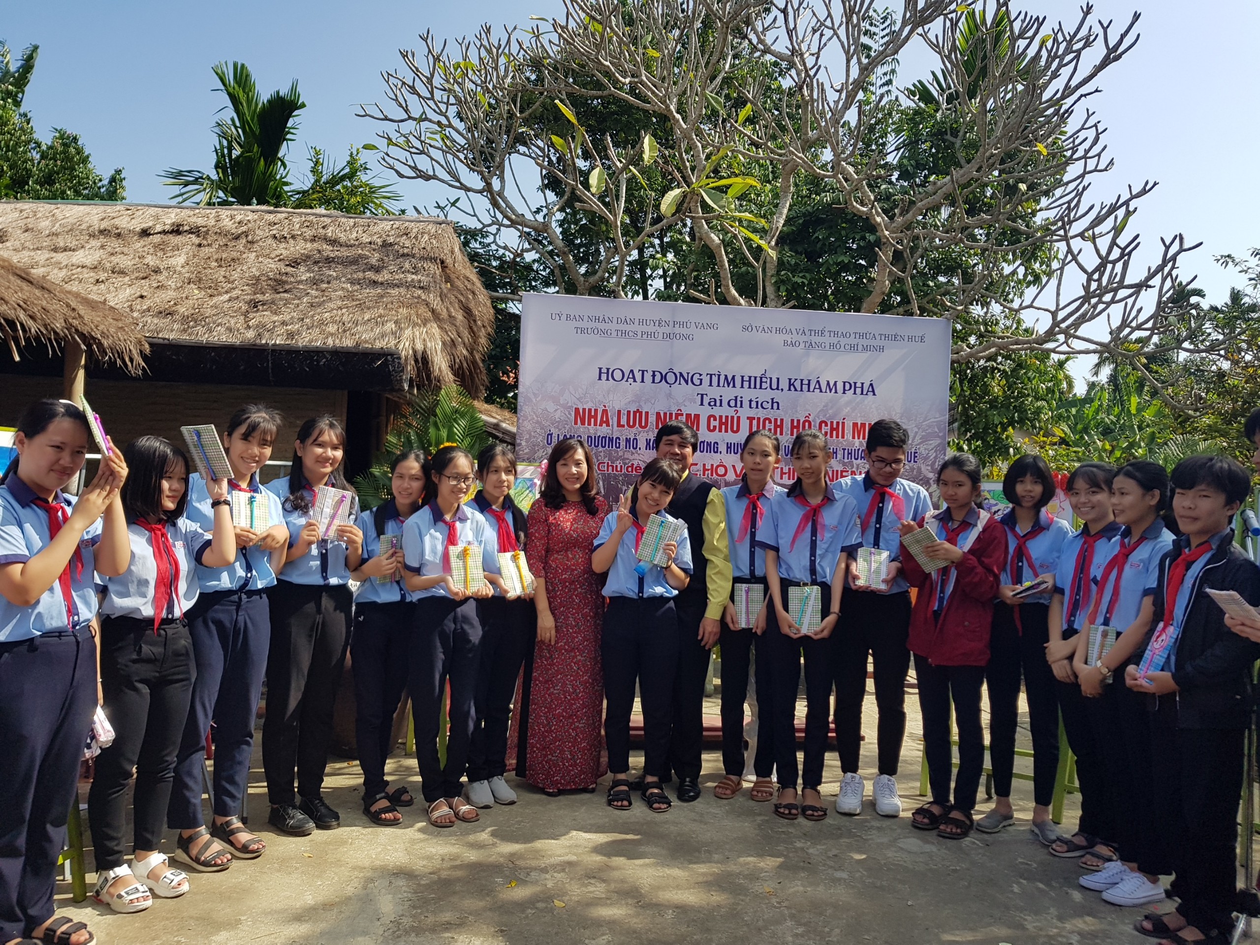 Nhiều hoạt động tìm hiểu, khám phá tại Nhà lưu niệm Chủ tịch Hồ Chí Minh ở làng Dương Nổ