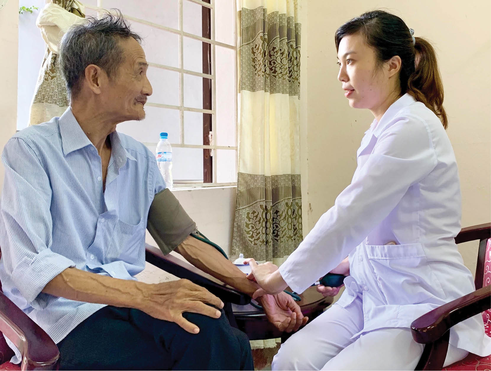 Dịch vụ chăm sóc người già Ngôi nhà chung