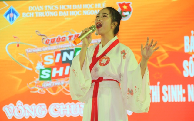 Chung kết tài năng âm nhạc Trường đại học Ngoại ngữ