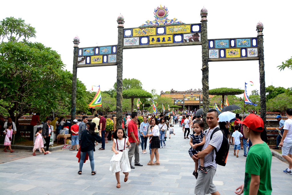 Press plays a vital role in promoting and developing tourism