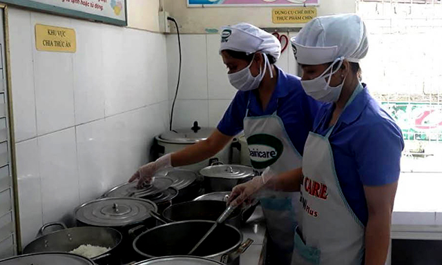 Nhân viên các trường mầm non Khó tròn nhiều vai