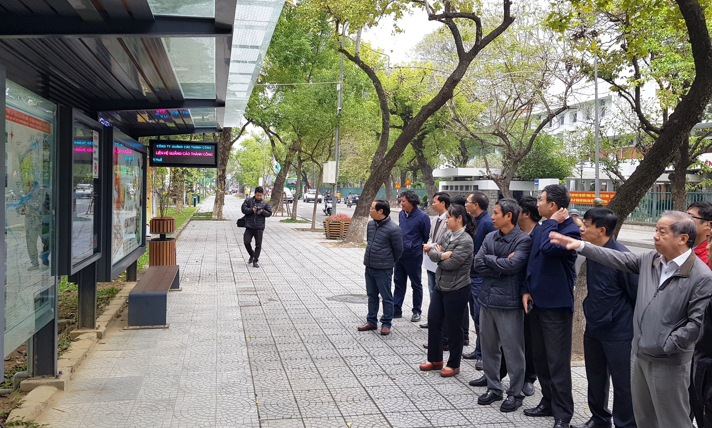 Thí điểm xã hội hóa các điểm quảng cáo