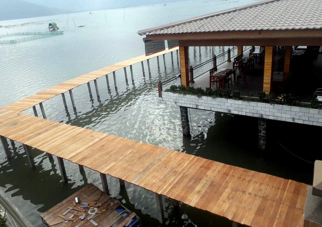 Nhà hàng Bé Thân đã tháo dỡ cầu đi bộ trái phép trên đầm Lập An