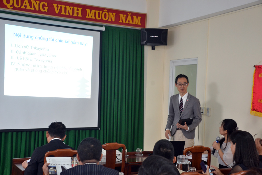 Thua Thien Hue shares experience in preserving architecture and landscape of heritage urban