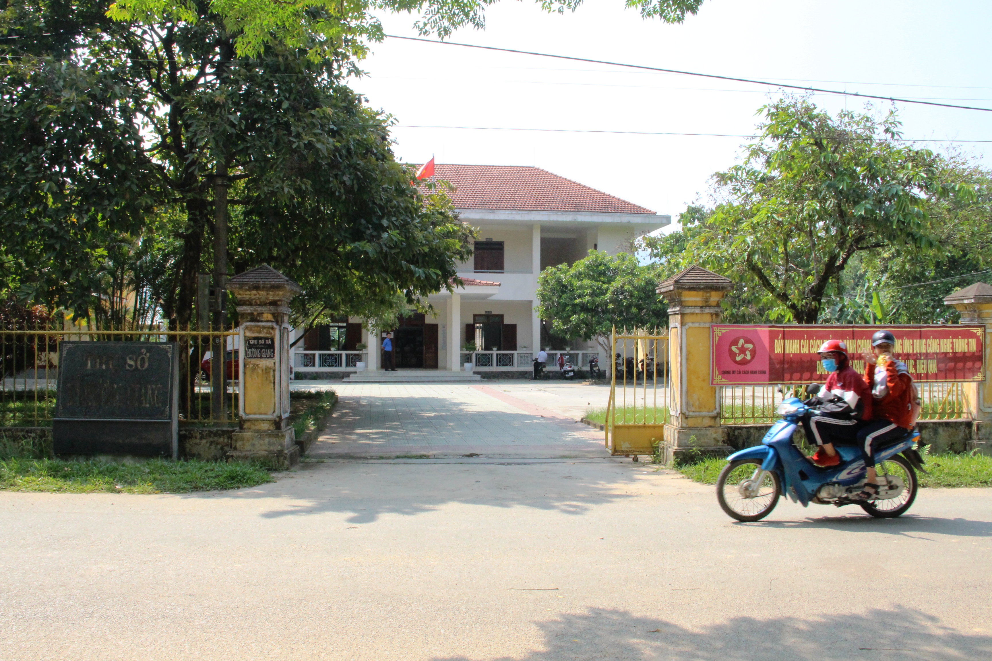 Ủy ban Thường vụ Quốc hội ra Nghị quyết về sắp xếp đơn vị hành chính cấp xã của tỉnh