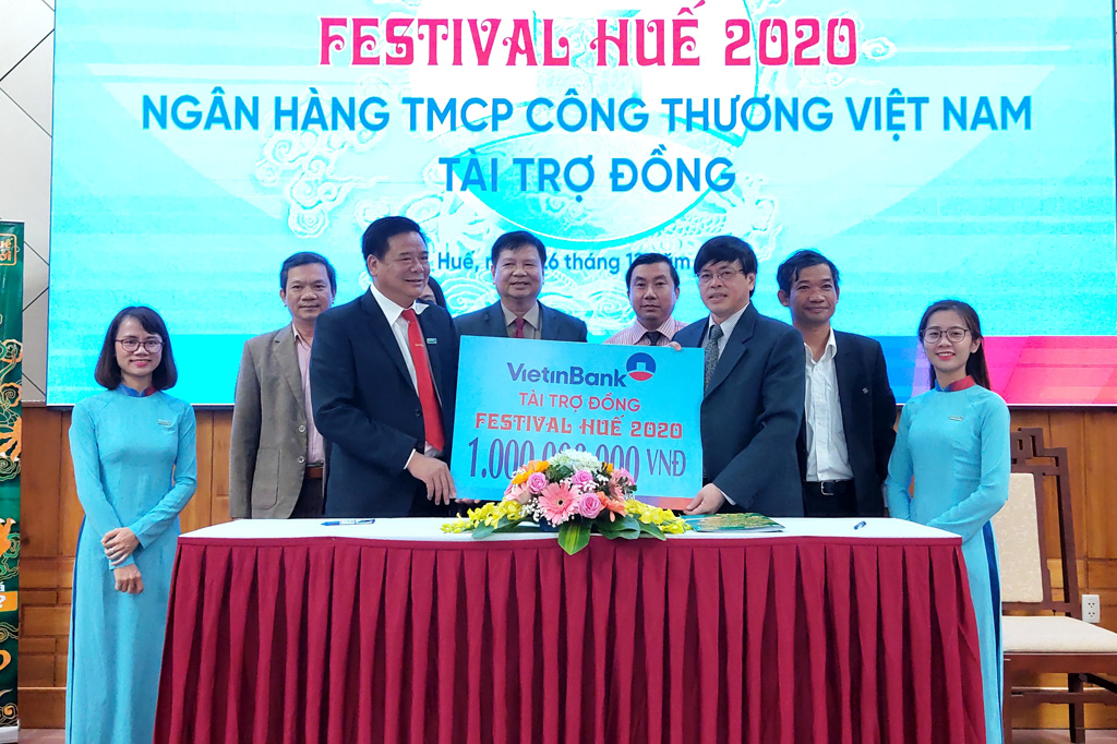 Vietinbank tài trợ 1 tỷ đồng cho Festival Huế 2020