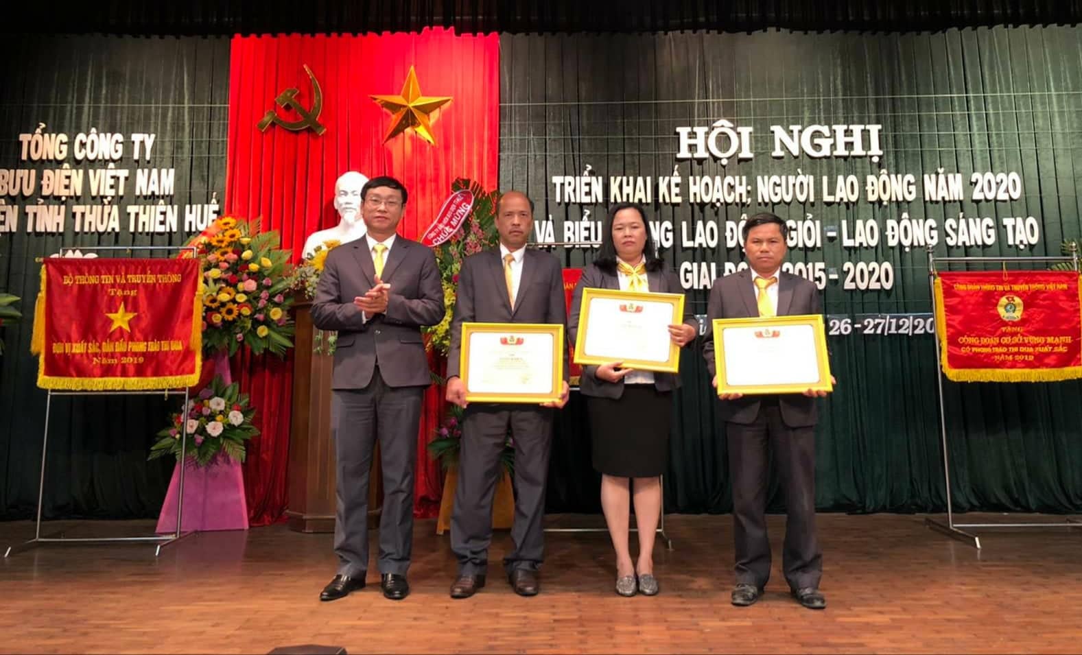 Bưu điện tỉnh Doanh thu đạt trên 230 tỷ đồng