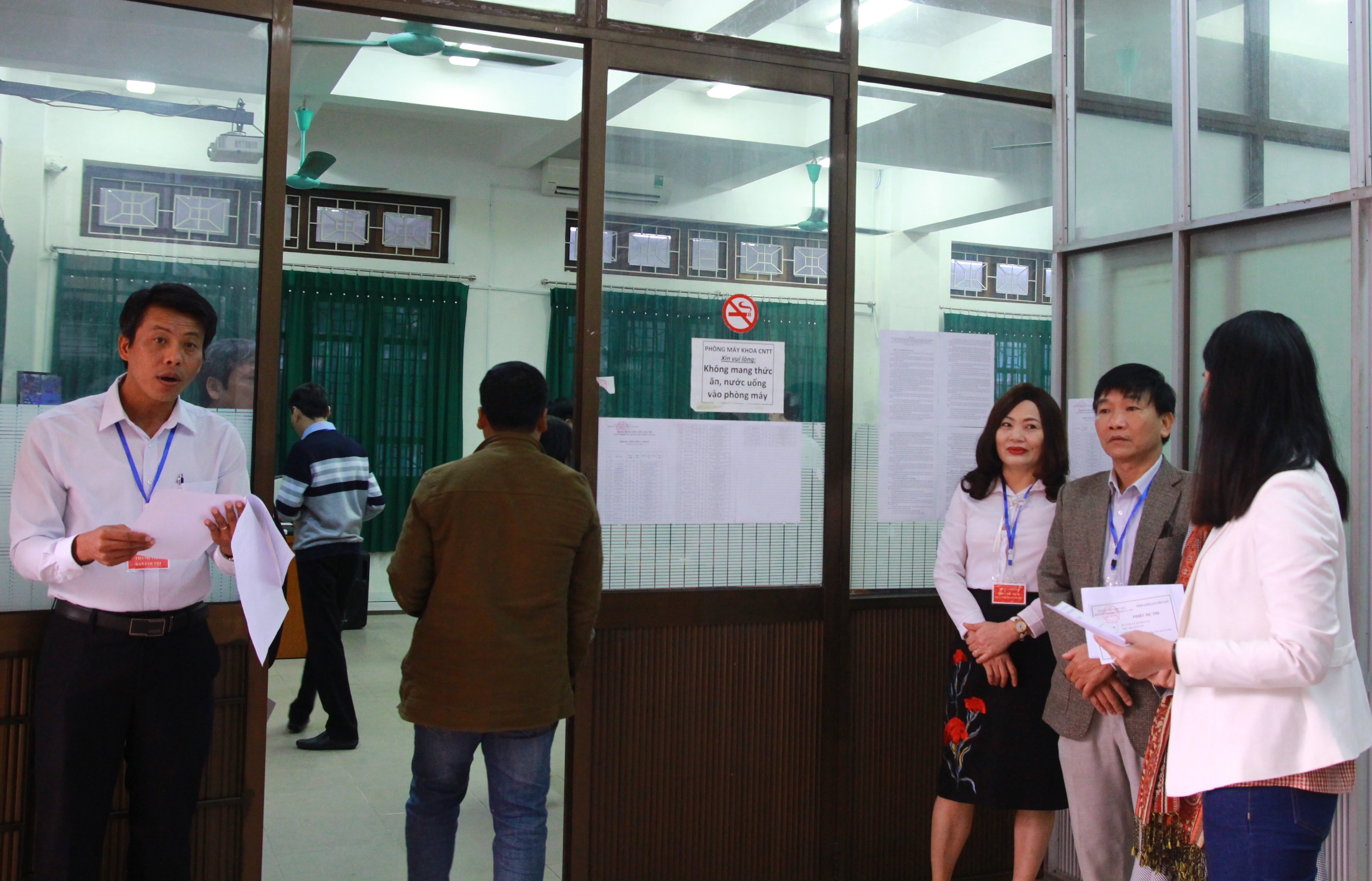 42 thí sinh thi nâng ngạch chuyên viên chính công chức Khối Đảng, Mặt trận và các Đoàn thể