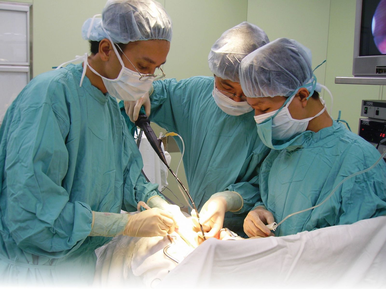 Hue Central Hospital putting its name on the map of world medicine