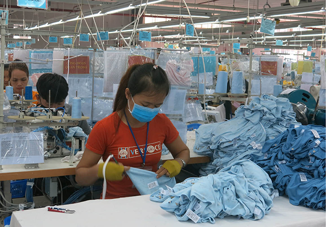 Vui, buồn thưởng tết