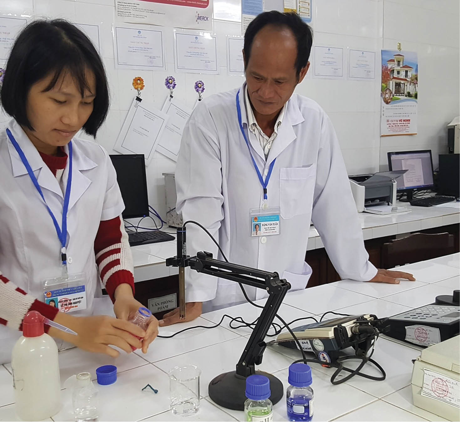 Bác sĩ của quê nhà