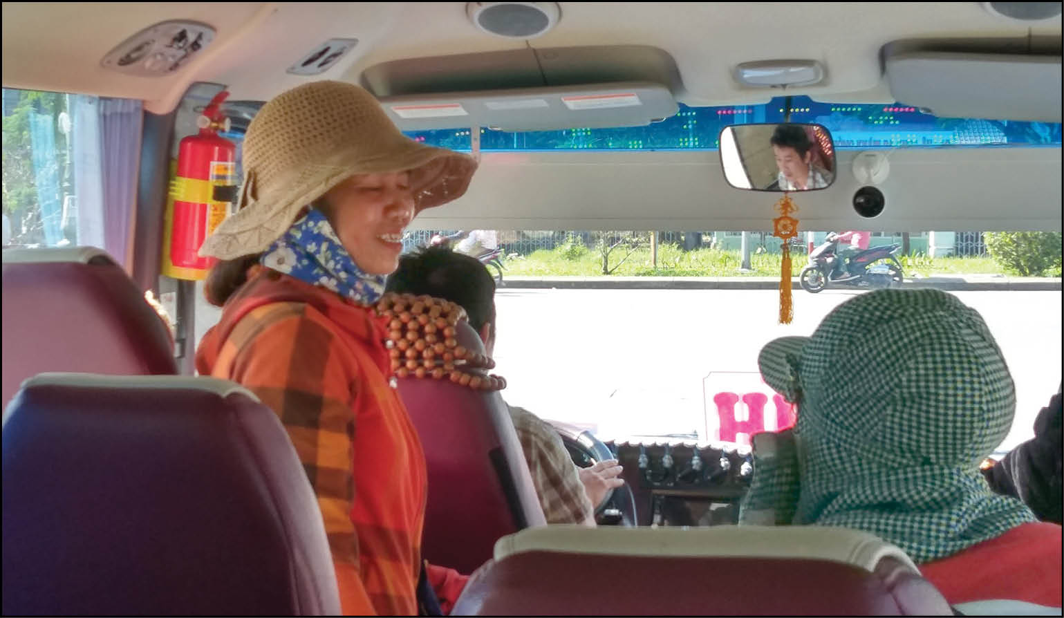 Nhiều bất cập trên tuyến xe buýt mới