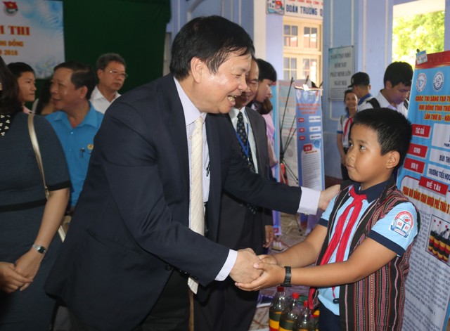 Tăng cường hoạt động phổ biến kiến thức