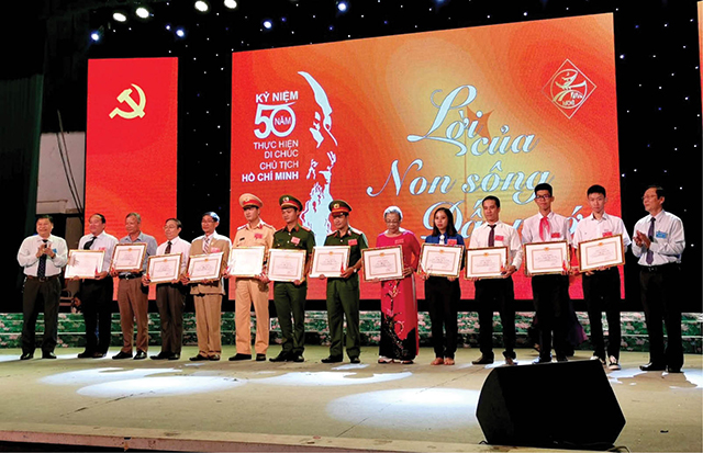 Nhân lên hành động đẹp