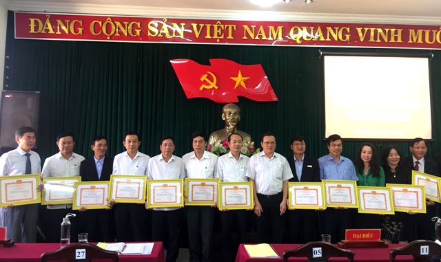 Đảng bộ Khối Cơ quan và Doanh nghiệp tỉnh phấn đấu kết nạp thêm 150 – 160 đảng viên mới