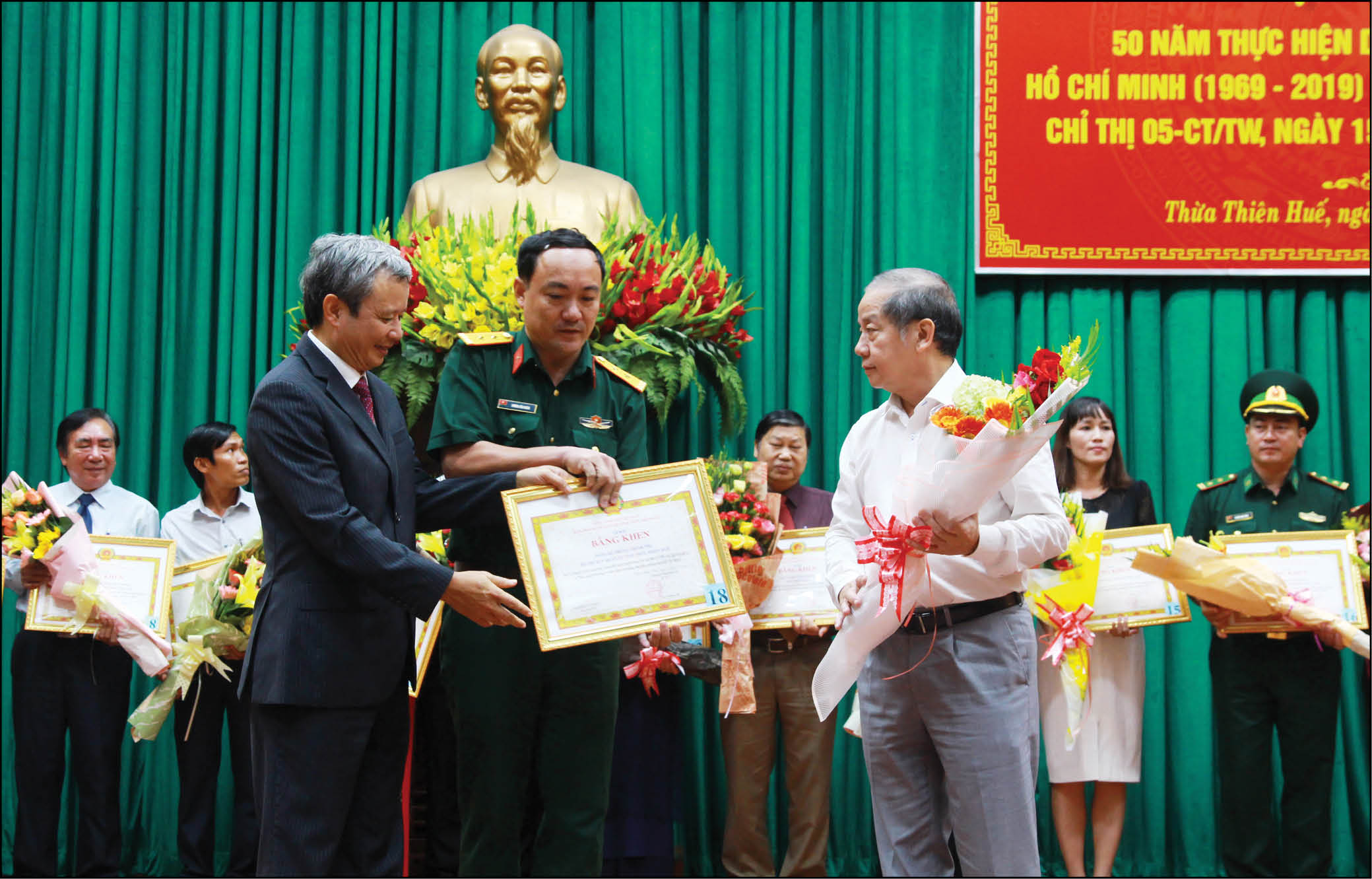 “Đảng Cộng sản Việt Nam - Trí tuệ, bản lĩnh, đổi mới vì độc lập tự do và chủ nghĩa xã hội”