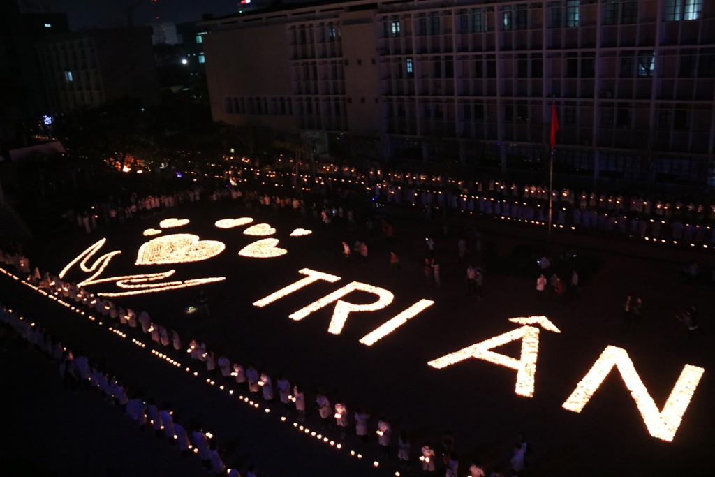 1 500 cán bộ, sinh viên tri ân những người hiến thân xác cho khoa học