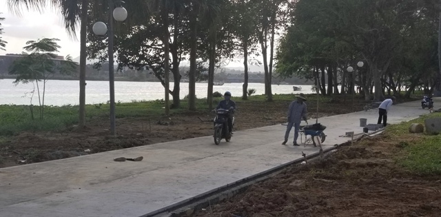 Thành phố sẽ không cấp giấy phép sử dụng vỉa hè, đào vỉa hè và đào đường từ ngày 18 1