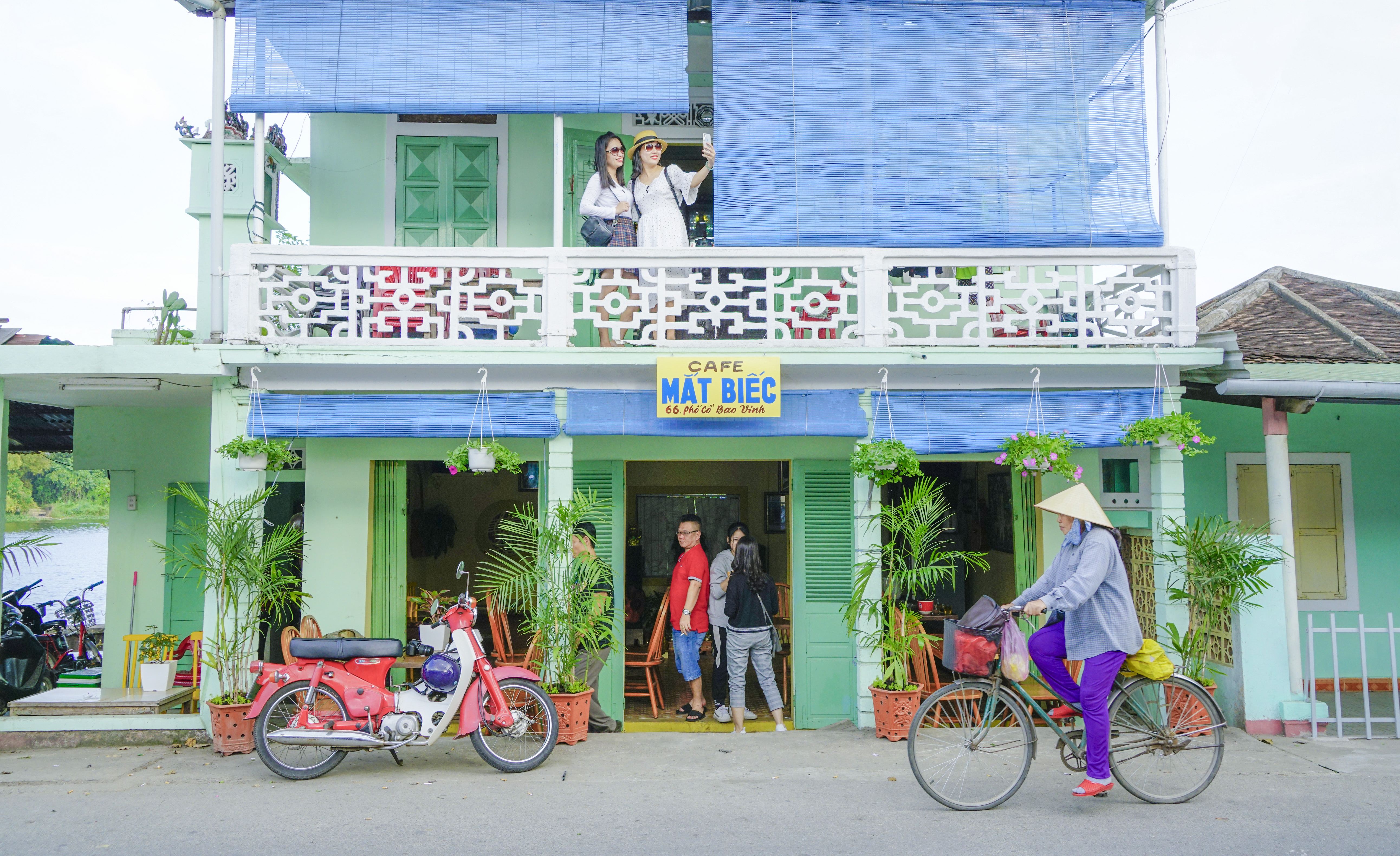 Hai điểm đến hút khách sau công chiếu phim Mắt biếc