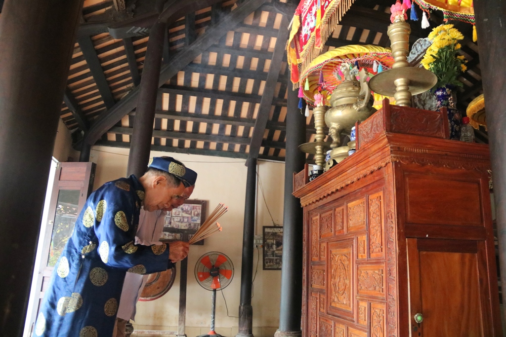 Đầu năm, về quê “ngưỡng vọng tiền nhân”