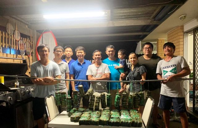 Giao thừa - đón Tết xa xứ lòng vẫn hướng về quê mẹ