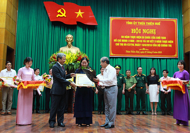 Nghĩ và tự hào
