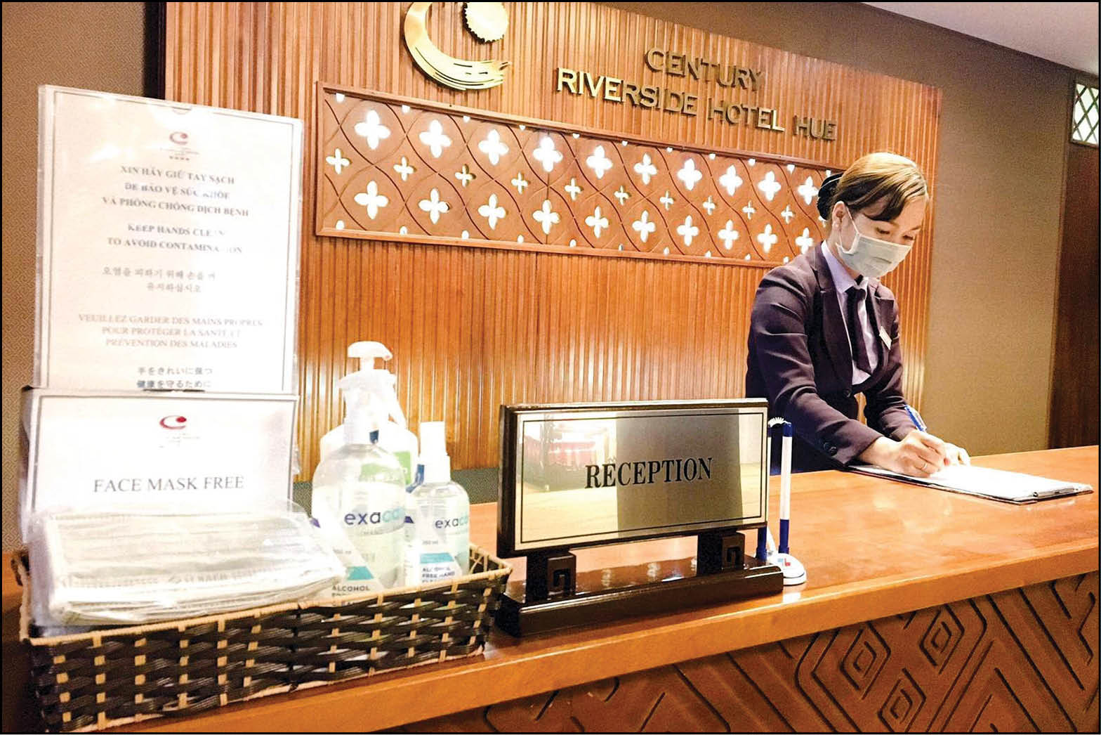 Theo dõi liên tục sức khỏe của khách du lịch khi đến Huế