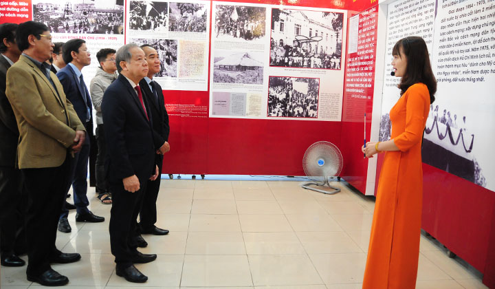 Exhibition 90 years under the glorious flag of the Party opens