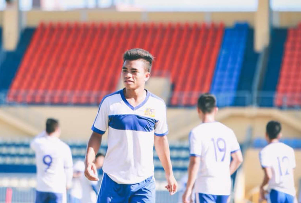 Cần một chân sút