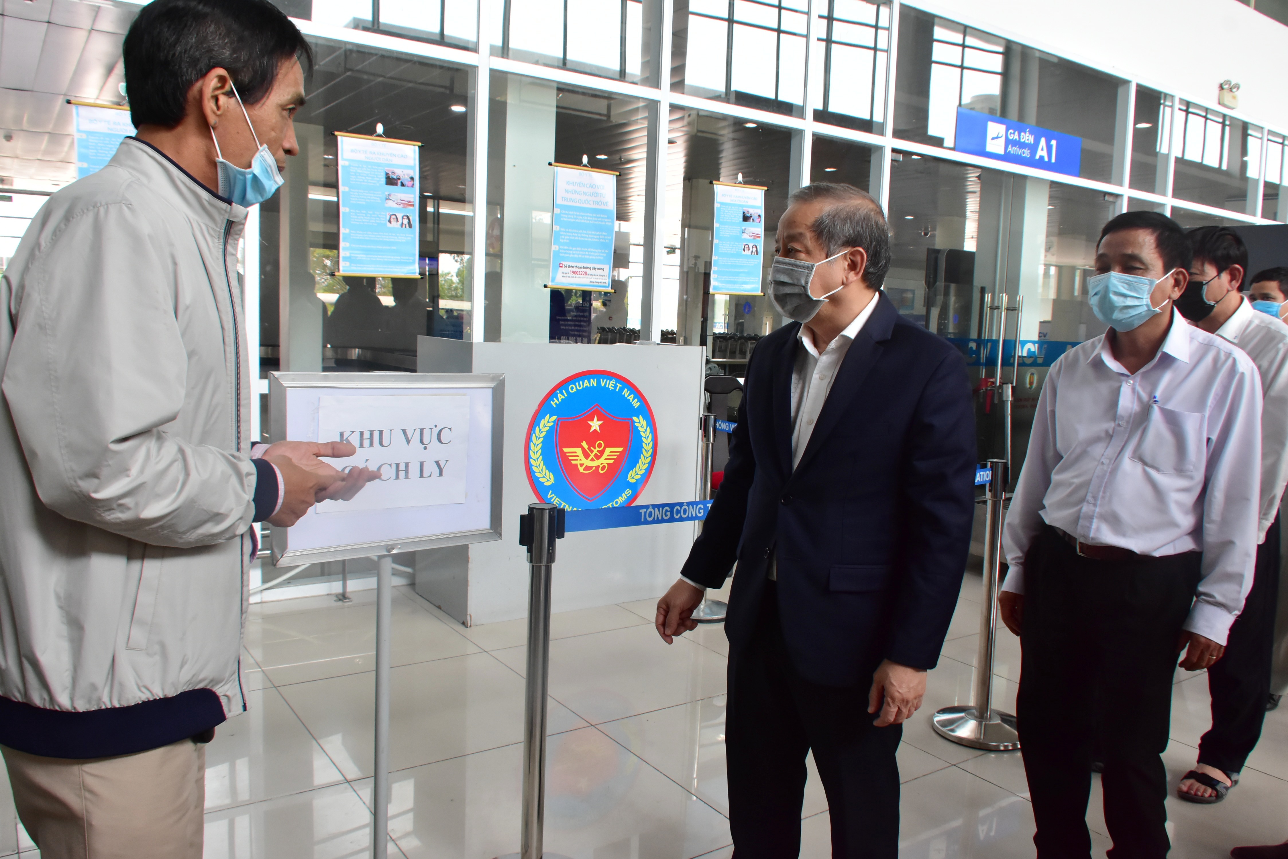 Tăng cường công tác phòng chống dịch tại Sân bay Quốc tế Phú Bài