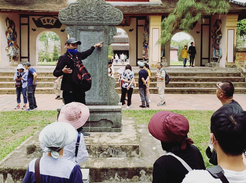 Trang bị kiến thức, kỹ năng phục vụ khách trong mùa dịch